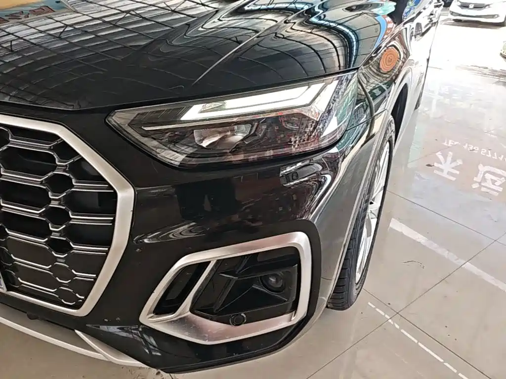 Audi Q5L 2021 — фото 24