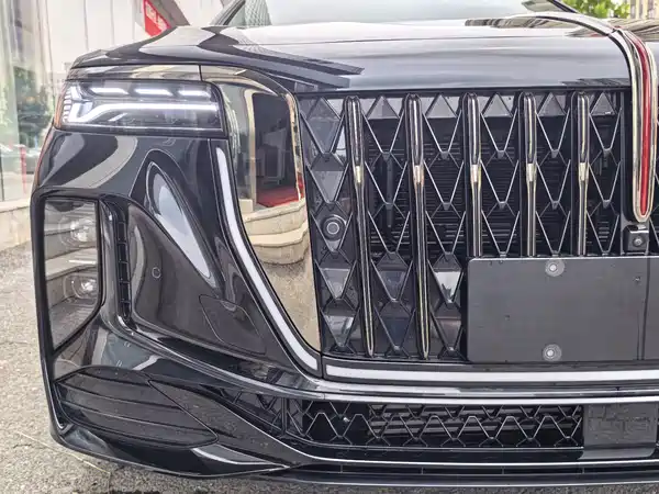 Hongqi H9 2025
