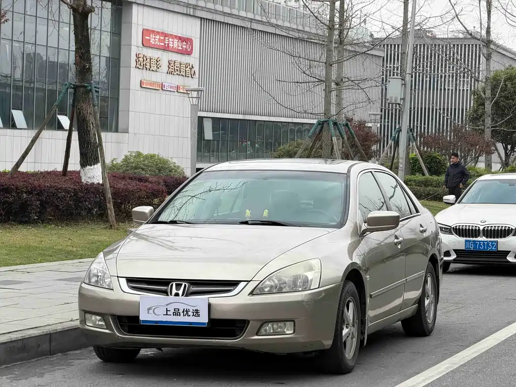 Honda Accord 2006 — фото 1