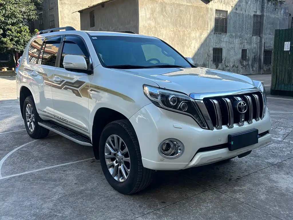 Toyota Prado 2016 — фото 3