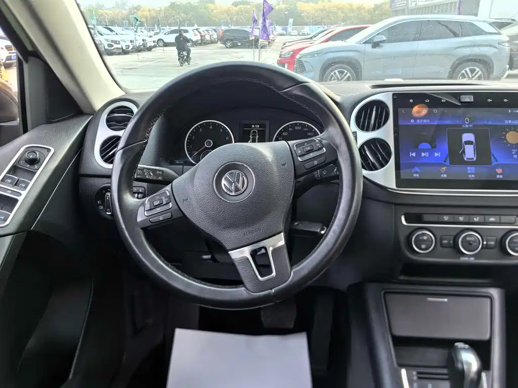Volkswagen Tiguan 2018 — фото 13