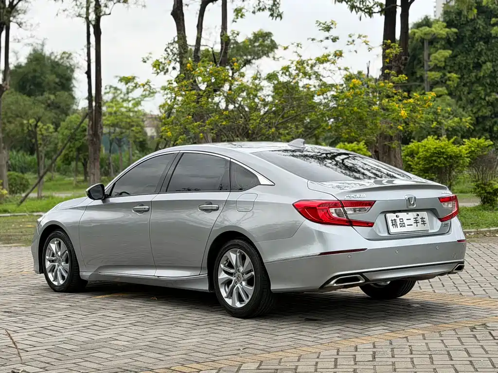 Honda Accord 2019 — фото 13