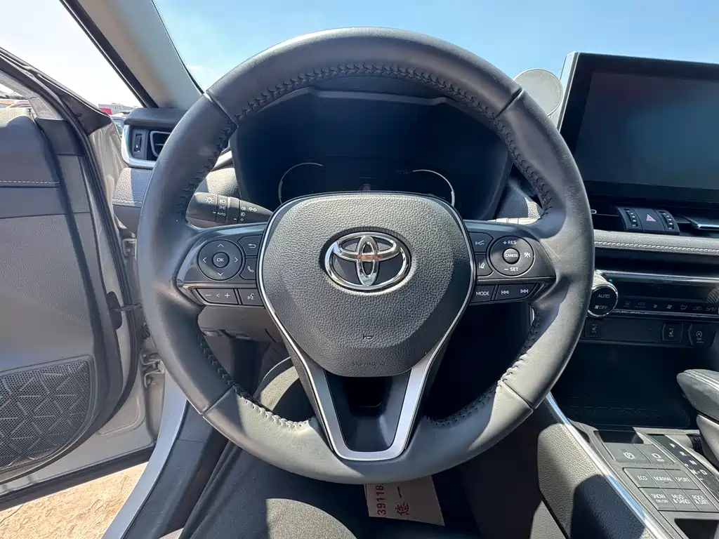Toyota RAV4 2021