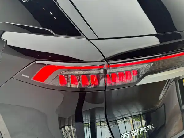 Chery Tiggo 9 C-DM 2025