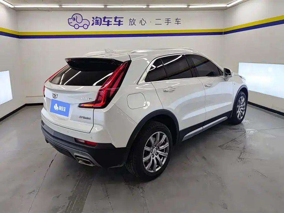 Cadillac XT4 2022 — фото 3