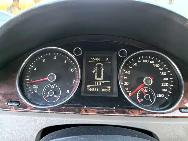 Volkswagen Passat 2011