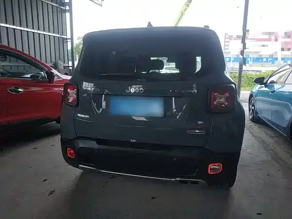 Jeep Freeman 2017