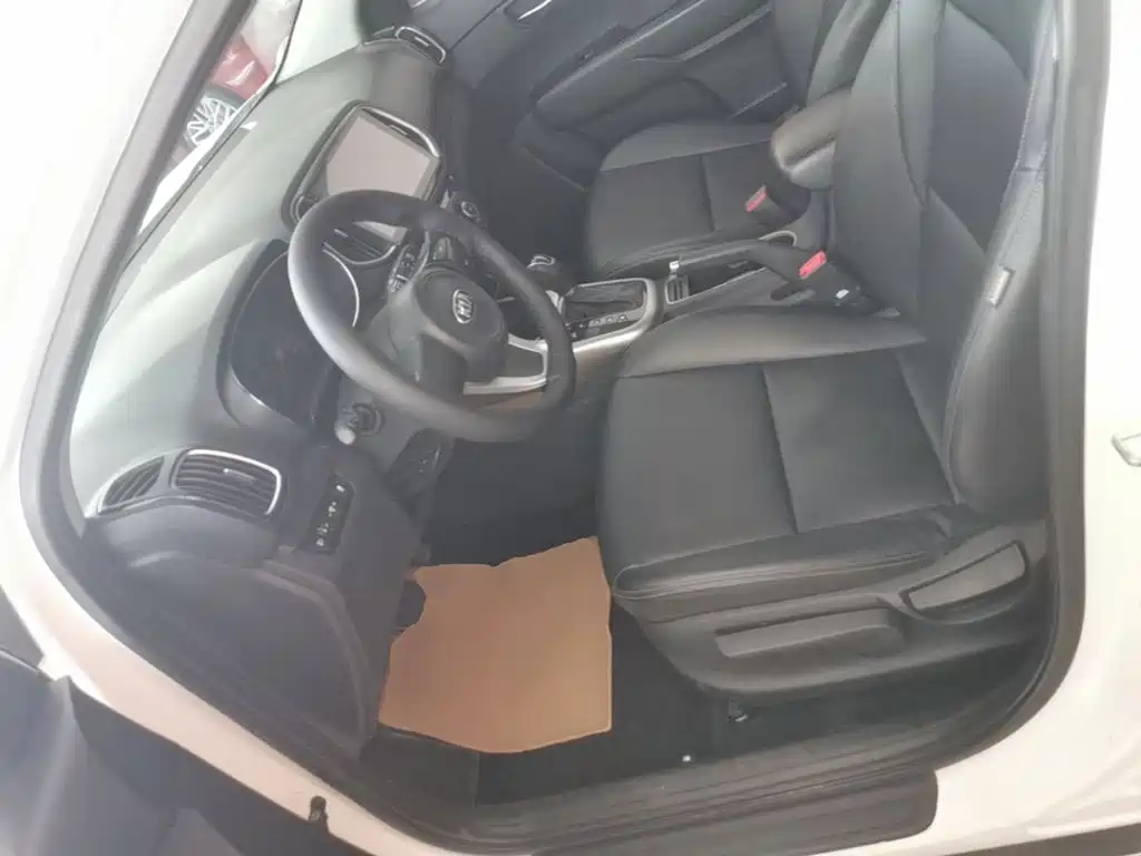 Kia KX3 2016 — фото 15