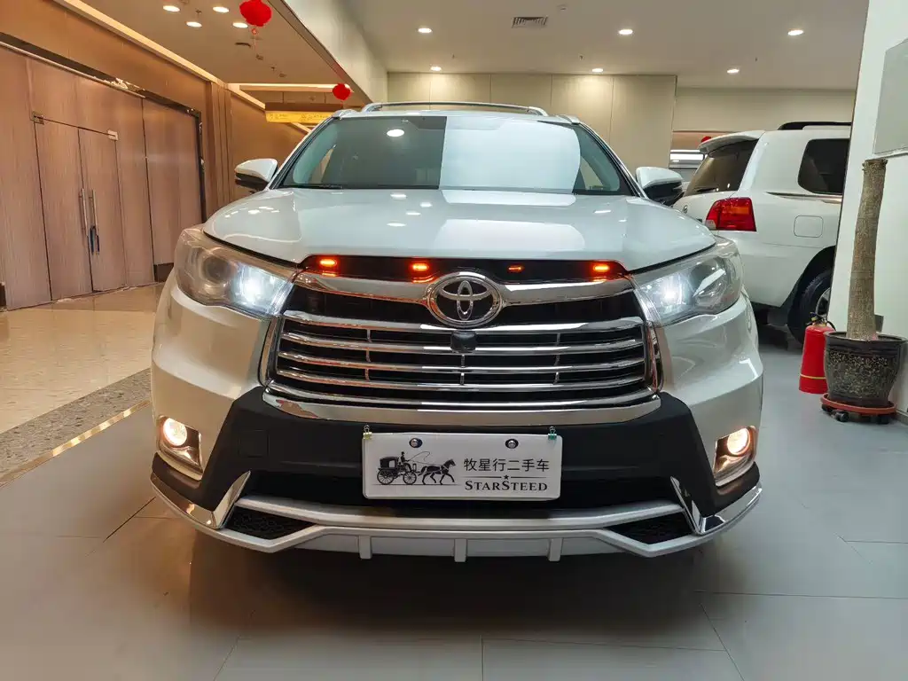 Toyota Highlander 2016 — фото 3