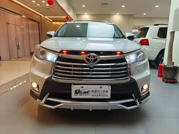 Toyota Highlander 2016