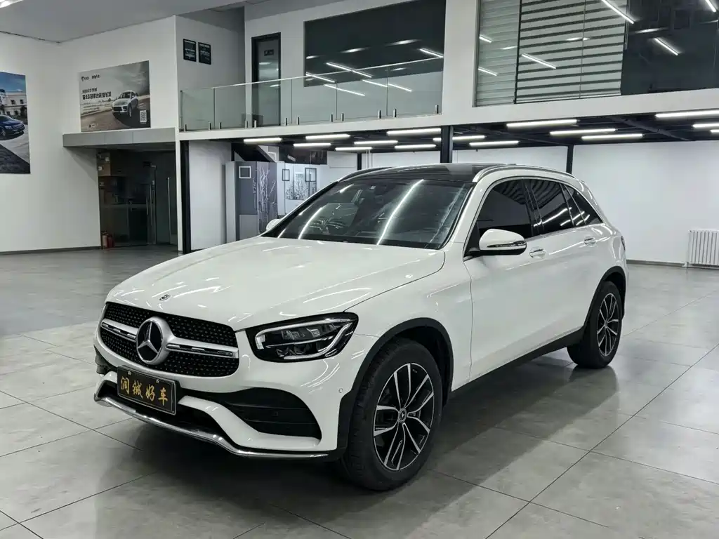 Mercedes-Benz GLC 2022 — фото 1