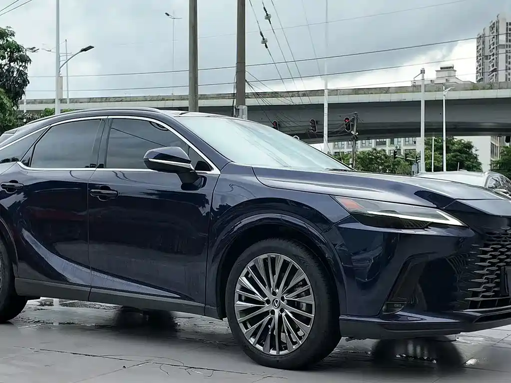 Lexus RX 2024