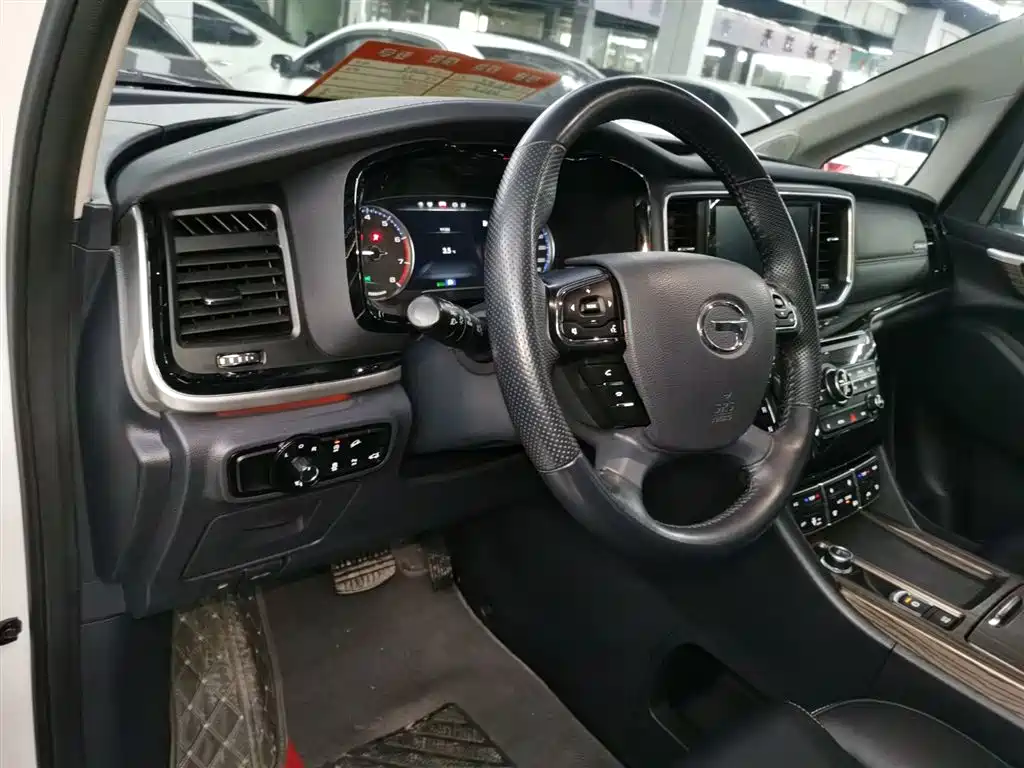 GAC Motor Trumpchi M8 2020 — фото 12