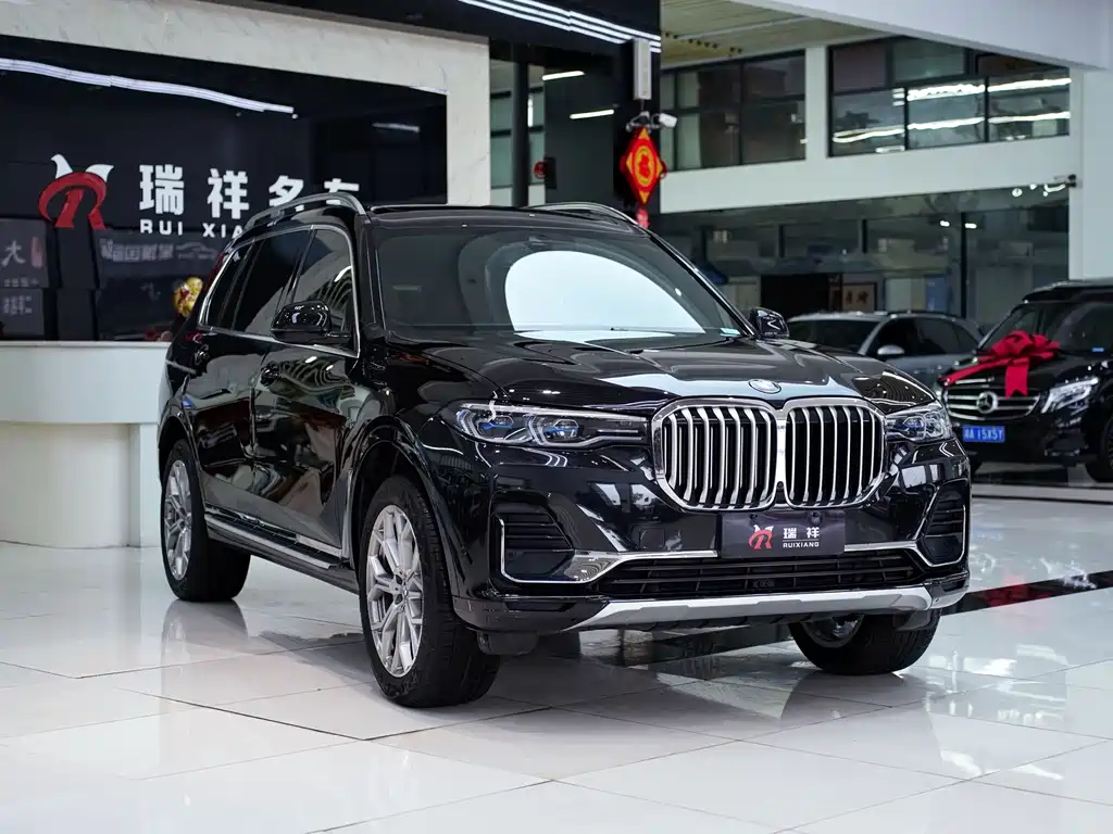 BMW X7 2021 — фото 21