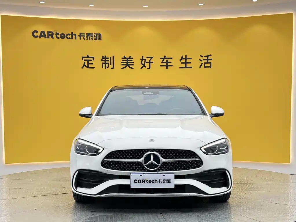 Mercedes-Benz C-Class 2025