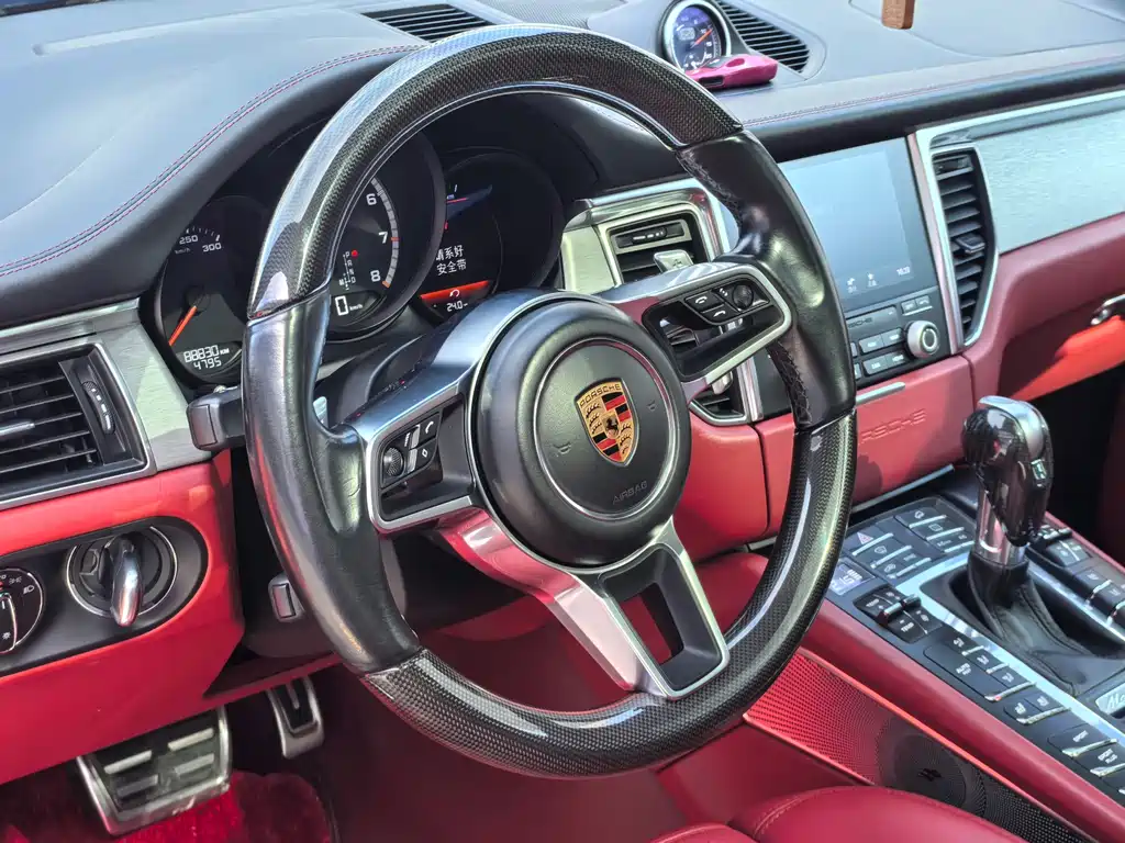 Porsche Macan 2018 — фото 5