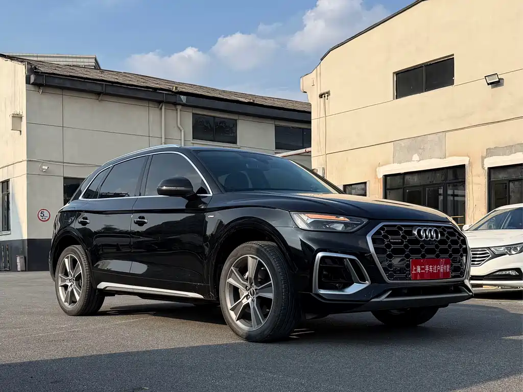 Audi Q5L 2021 — фото 3