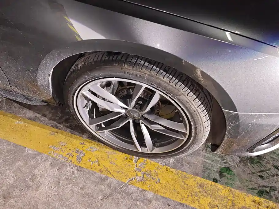 Audi A4L 2020