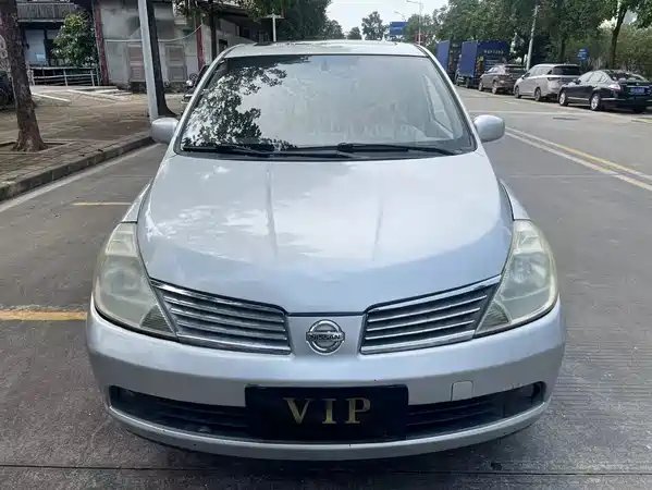 Nissan Tiida 2007