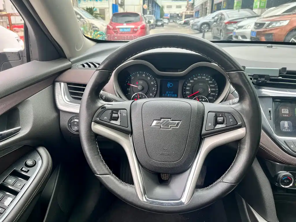 Chevrolet Malibu 2019 — фото 13