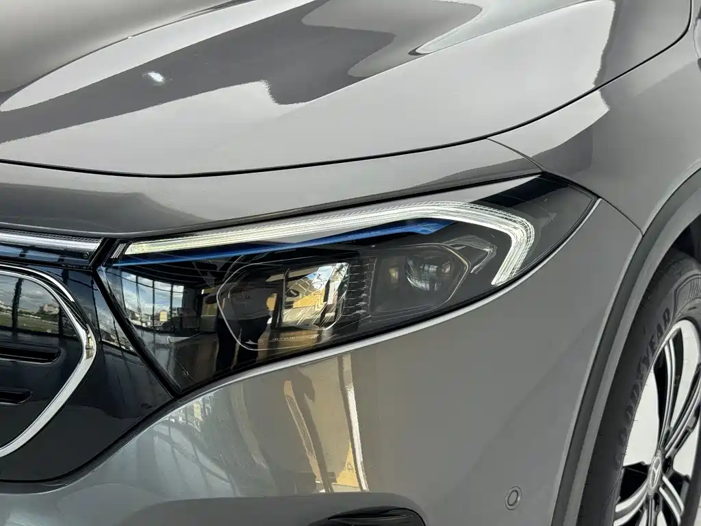 Mercedes-Benz EQB 2023 — фото 12