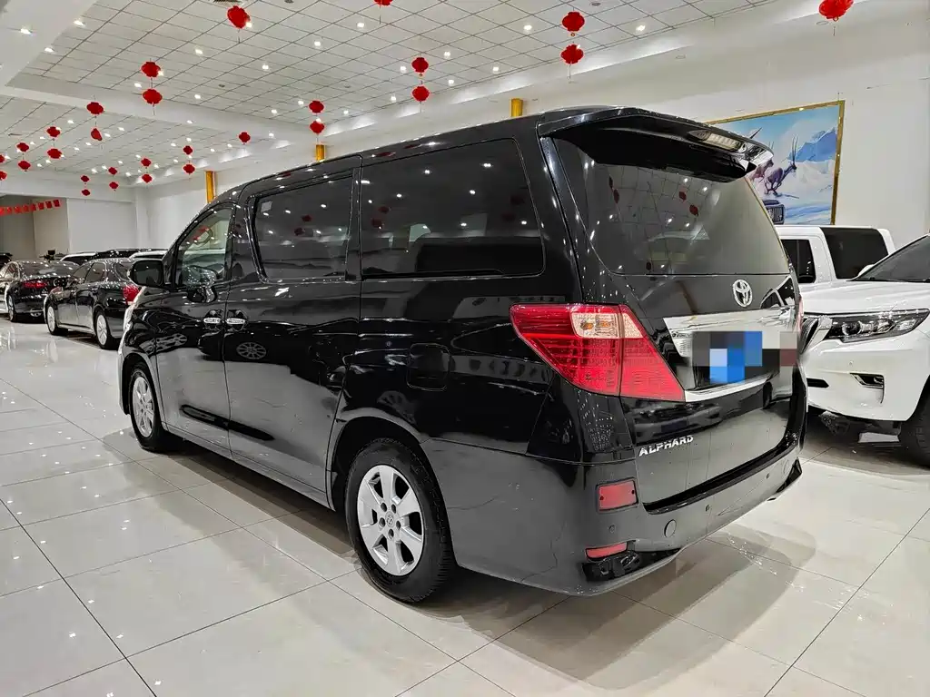 Toyota Alphard 2011 — фото 4