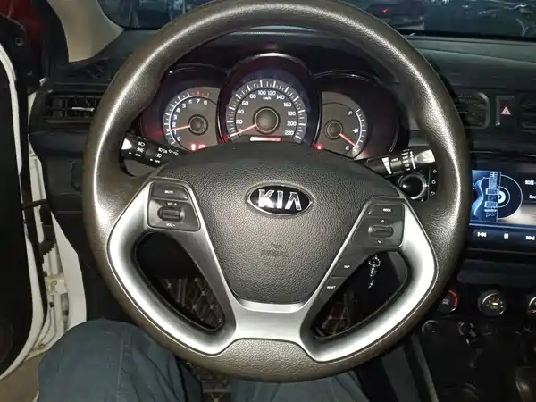 Kia K2 2015
