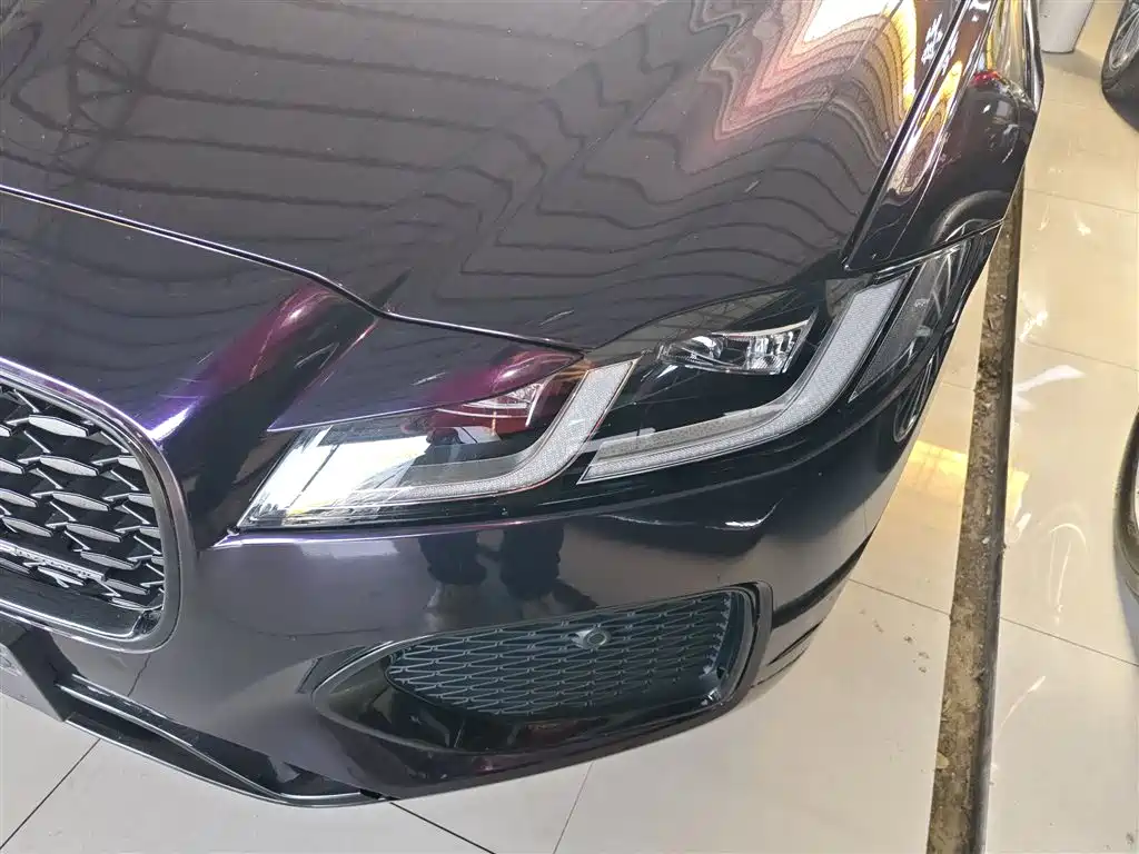 Jaguar XFL 2022 — фото 15