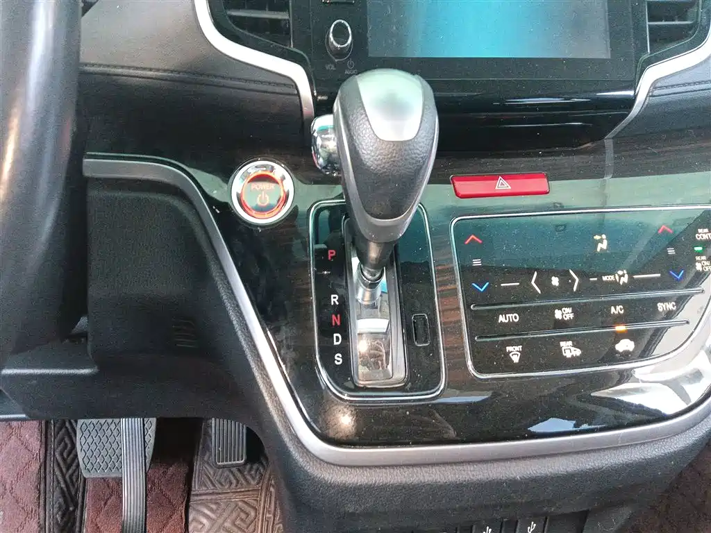 Honda Odyssey 2021 — фото 10
