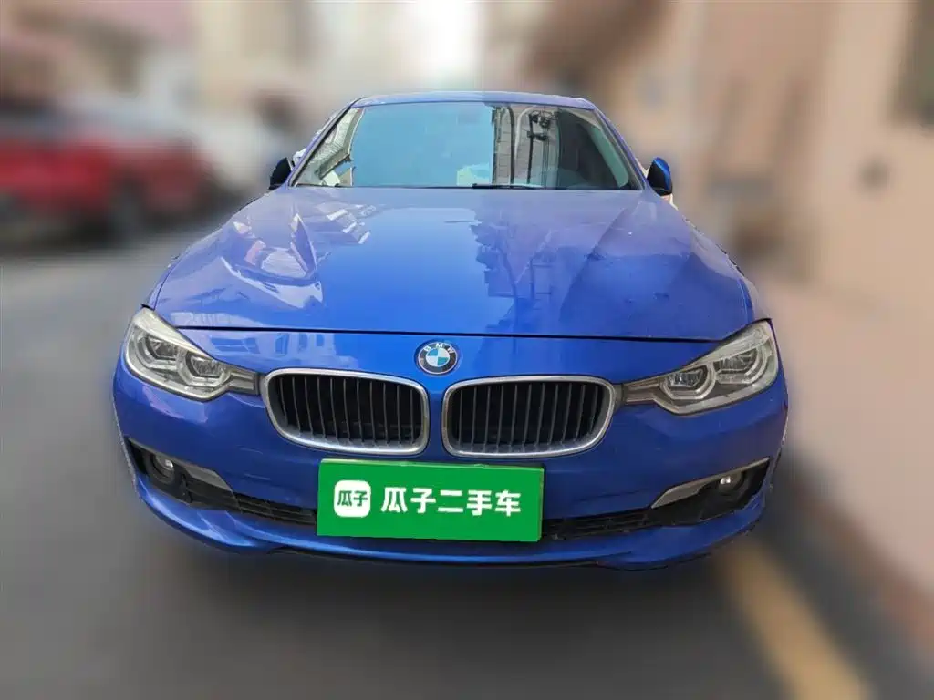 BMW 3 Series 2017 — фото 24