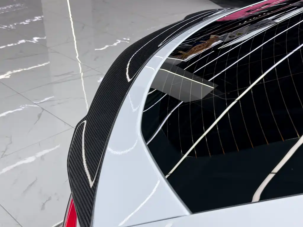 Lamborghini Urus 2020 — фото 29