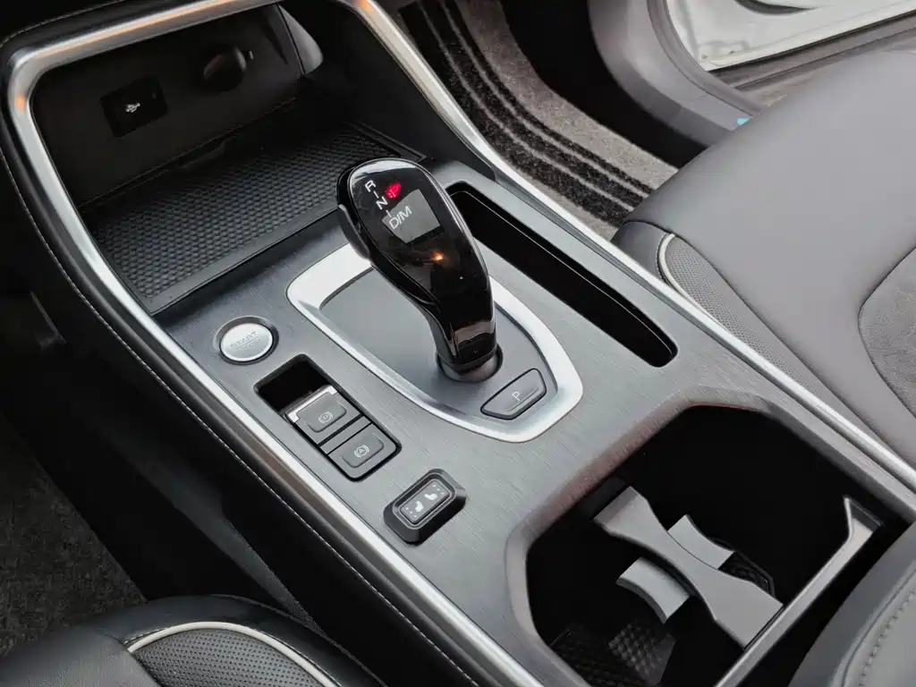 Haval H6 2023 — фото 19
