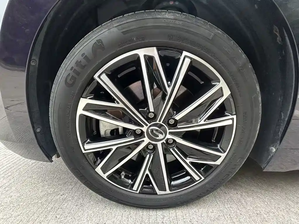 GAC Trumpchi E8 PHEV 2023 — фото 18