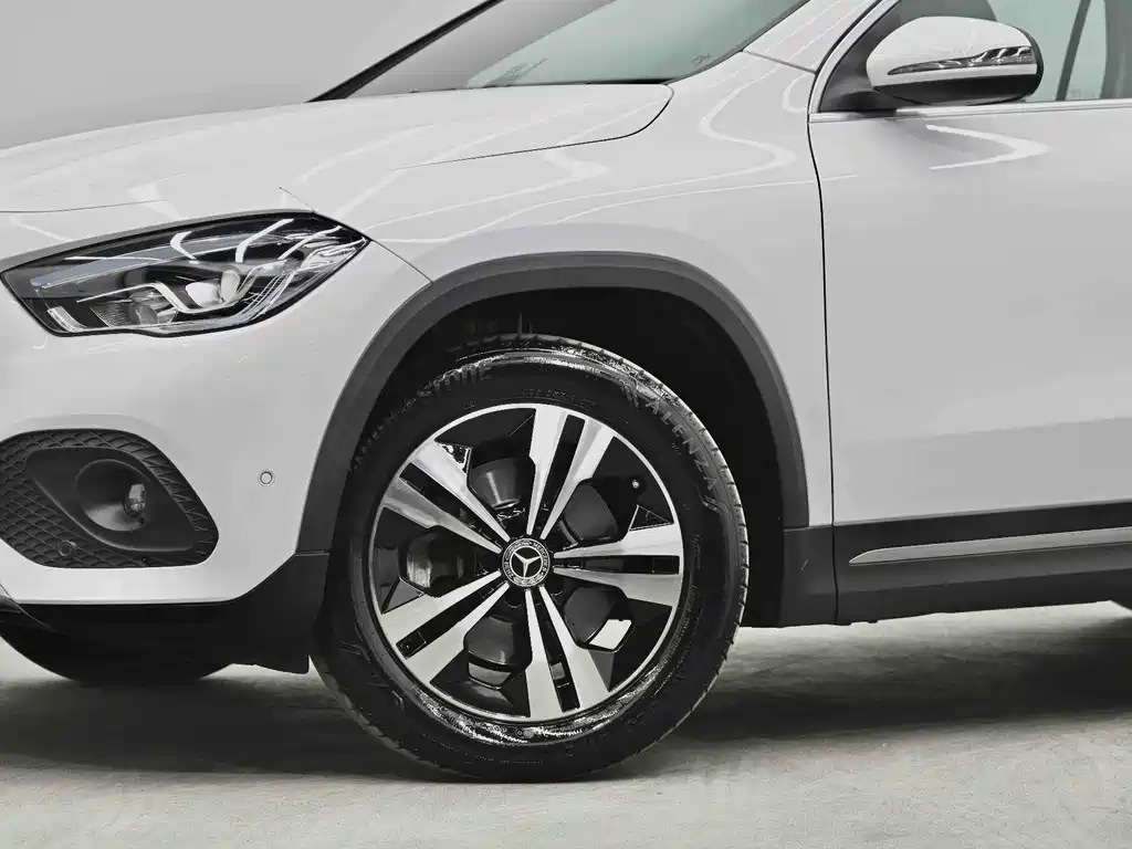 Mercedes-Benz GLA 2023 — фото 5