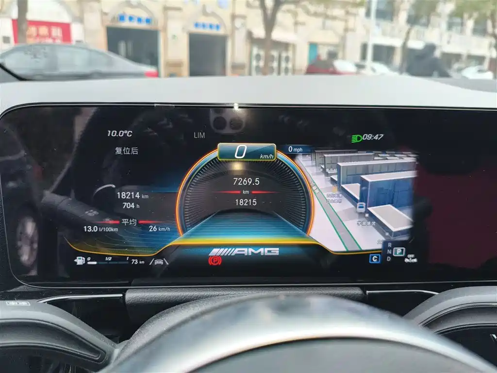 Mercedes-Benz GLA AMG 2023 — фото 4