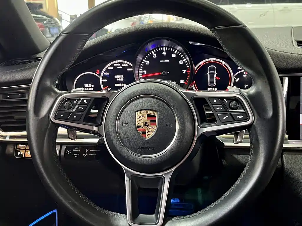 Porsche Panamera 2020 — фото 8