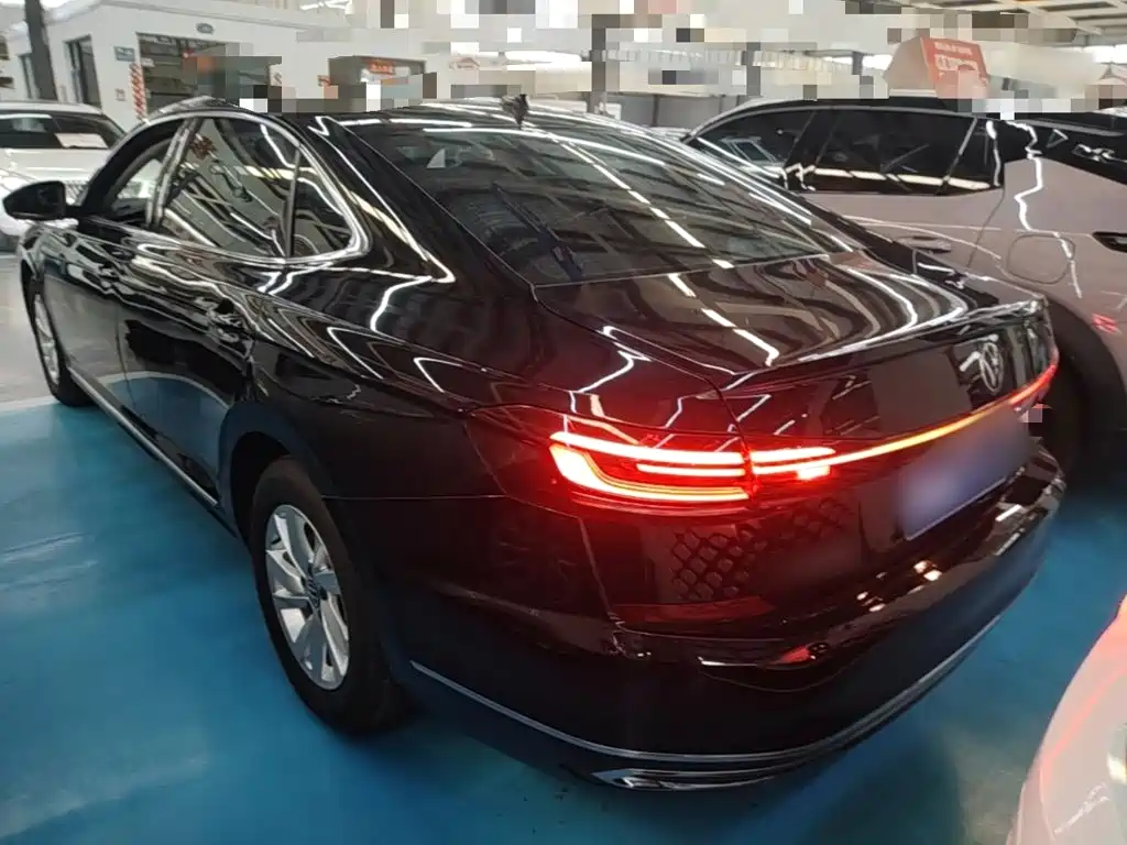 Volkswagen Passat 2024