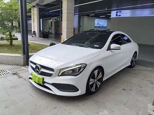 Mercedes-Benz CLA 2016