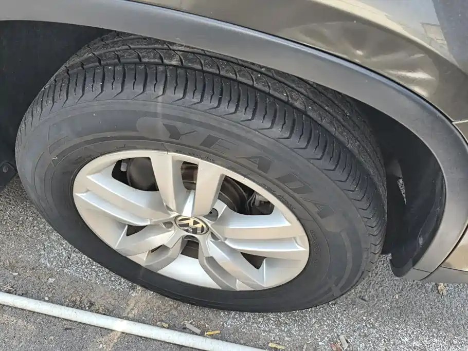 Volkswagen Tiguan 2015