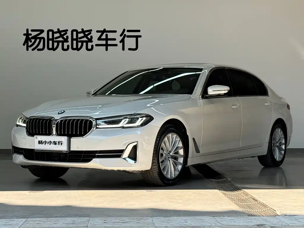 BMW 5 Series 2023 — фото 1