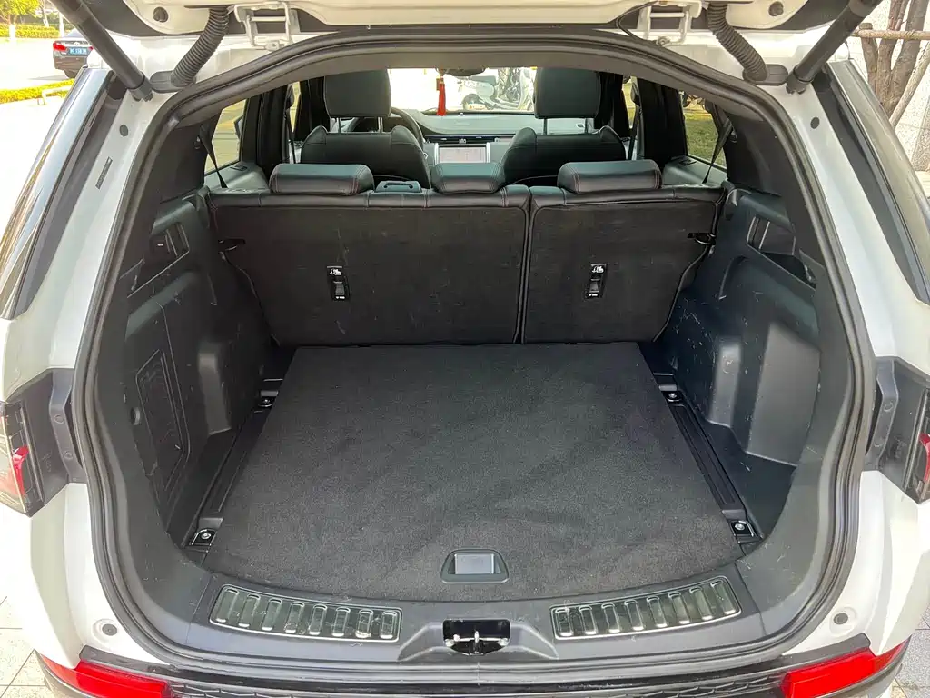 Land Rover Discovery Sport 2022 — фото 15