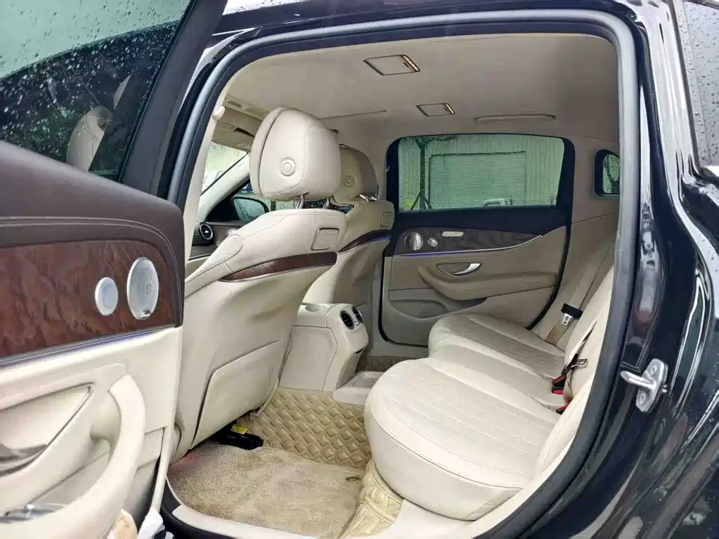 Mercedes-Benz E-Class 2017