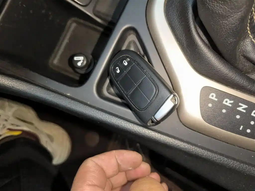 Jeep Cherokee 2019 — фото 11