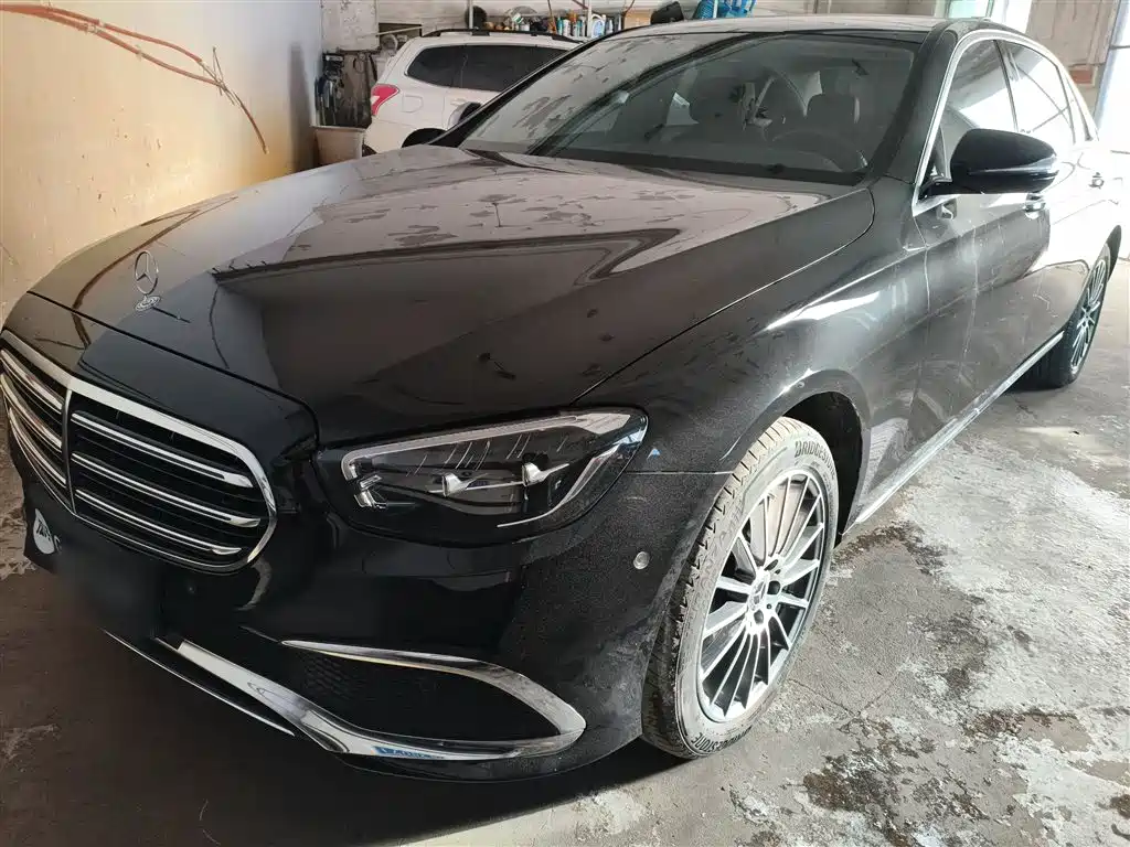 Mercedes-Benz E-Class 2023 — фото 2