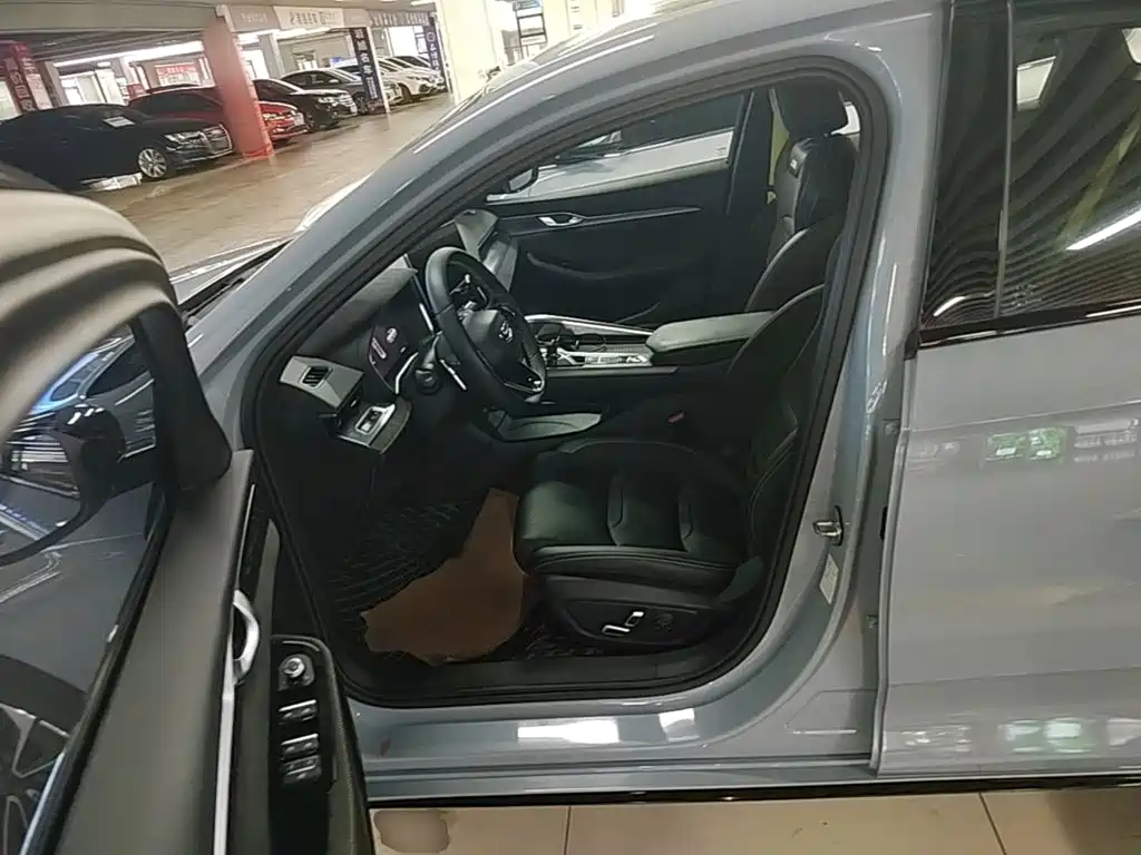 Geely Xingrui 2022 — фото 15