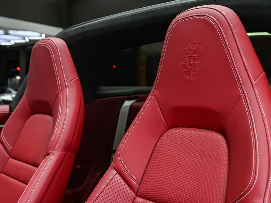 Porsche 911 2022 — фото 16
