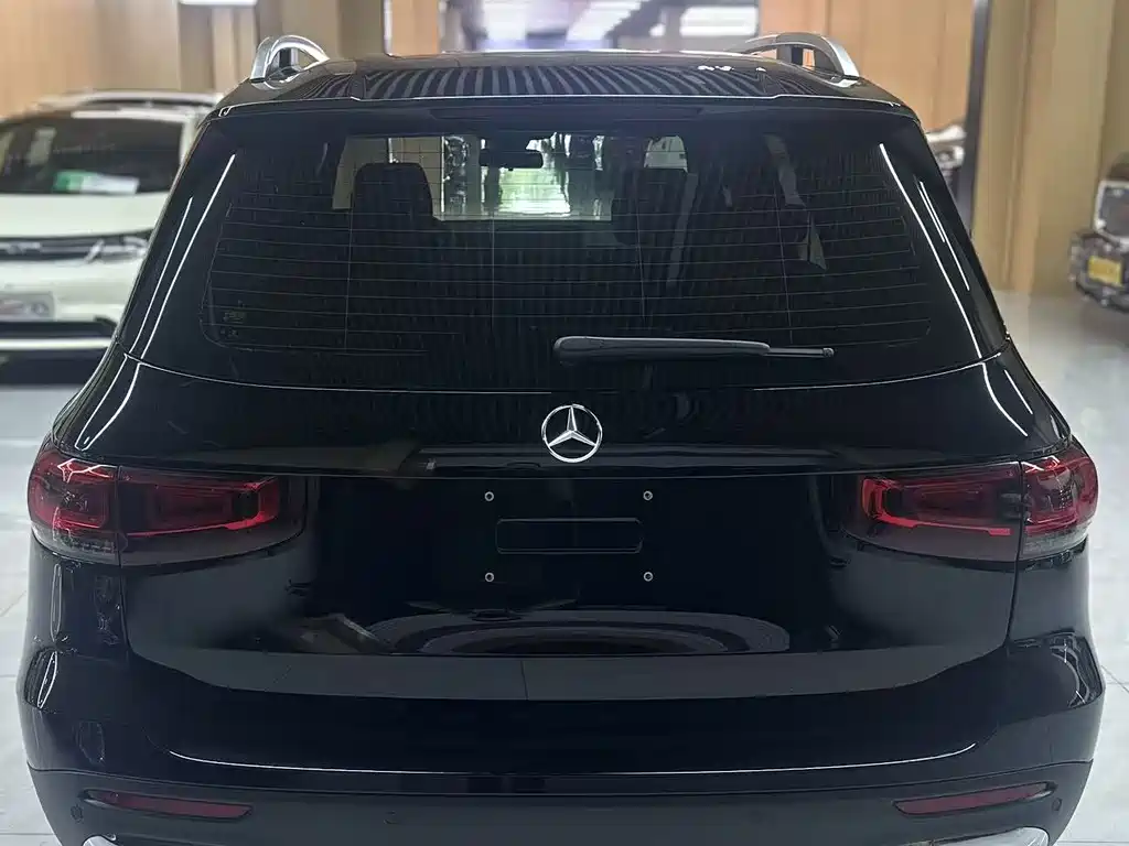 Mercedes-Benz GLB 2021