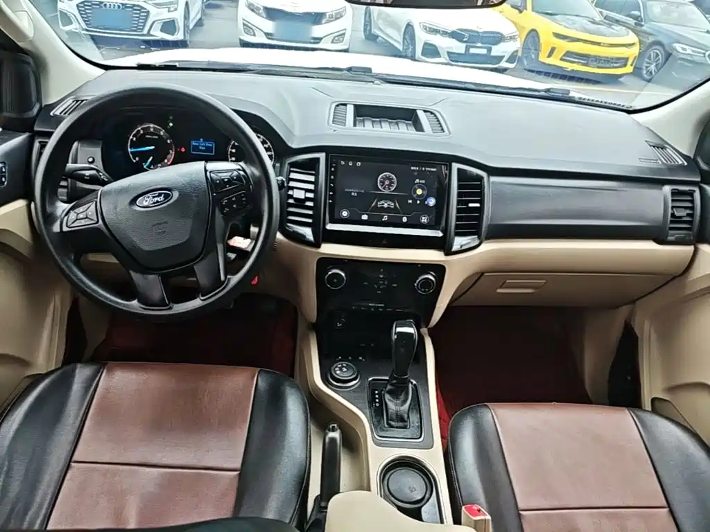 Ford Everest 2018 — фото 10