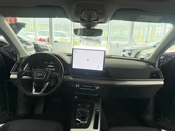 Audi Q5L 2021