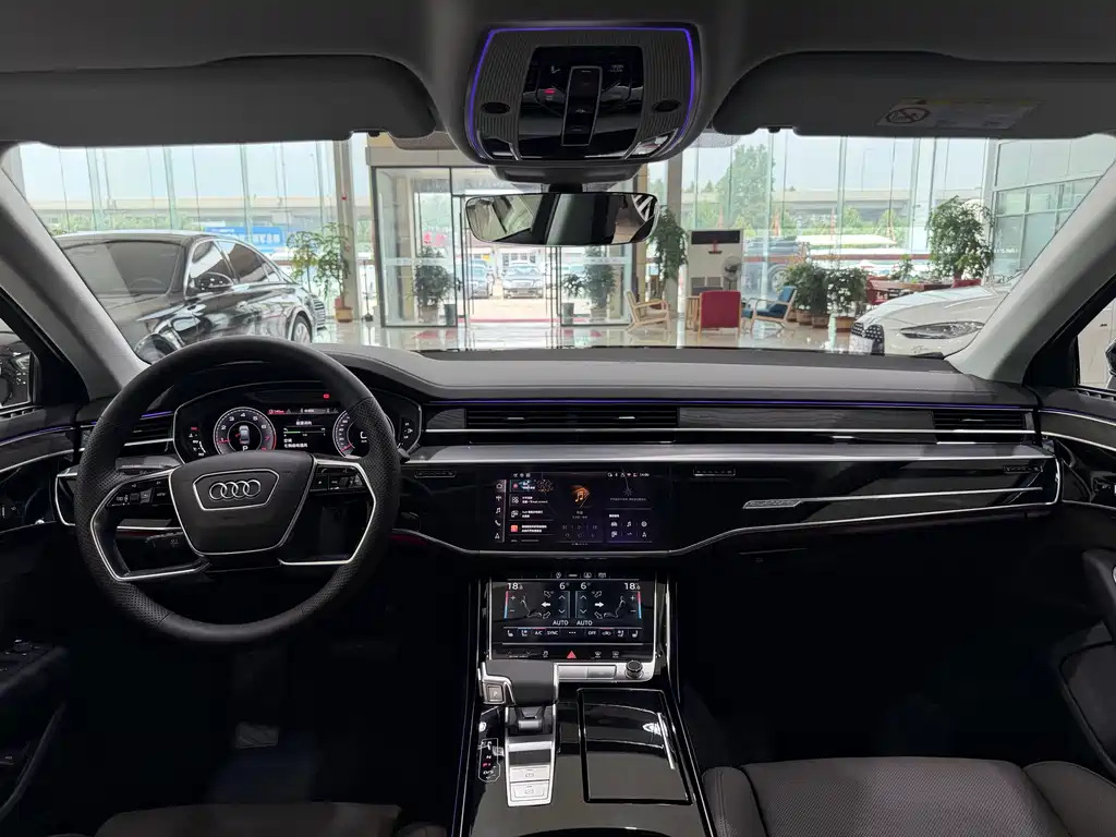 Audi A8 2025